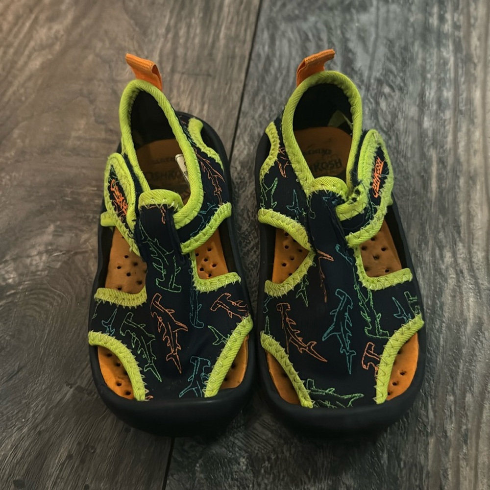 Oshkosh toddler sandals